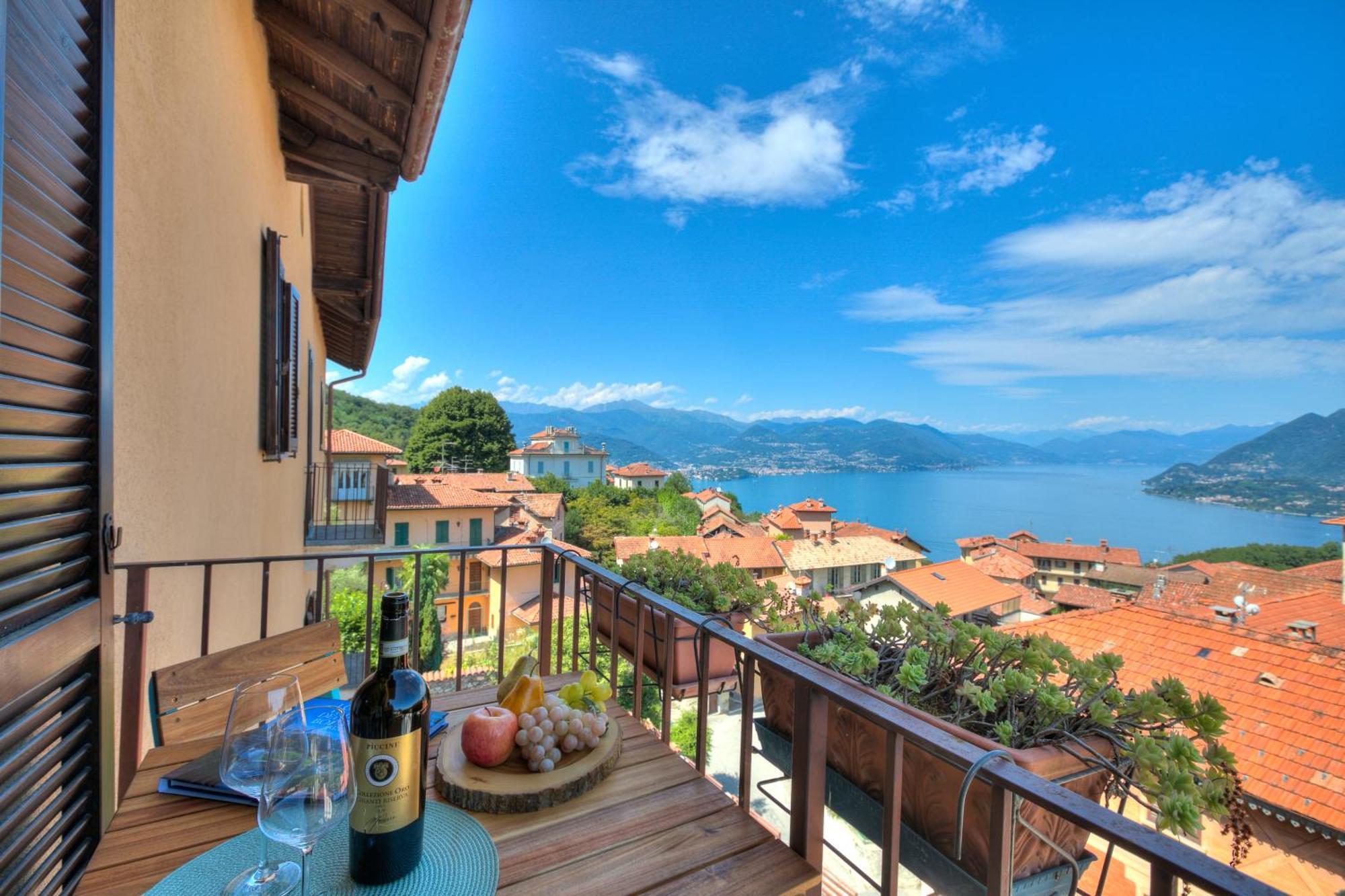 Charming Magognino Hills View - Happy * Stresa